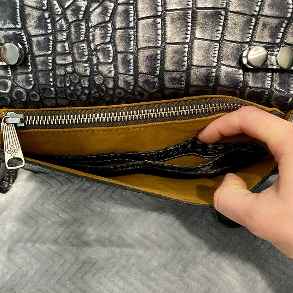 Patrica Nash crossbody purse/handbag. - Picture 4 of 10